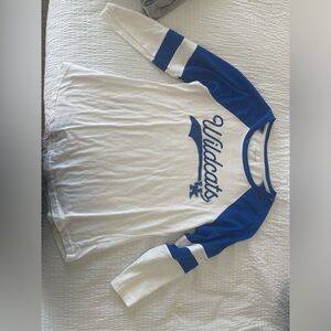 Kentucky Wildcats top has never been worn